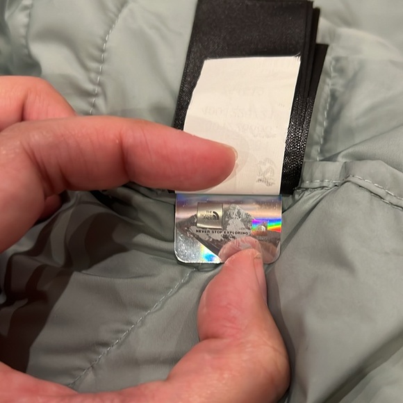 The North Face Women’s Aconcagua 3 Jacket ice blue down puffer jacket - Picture 9 of 17